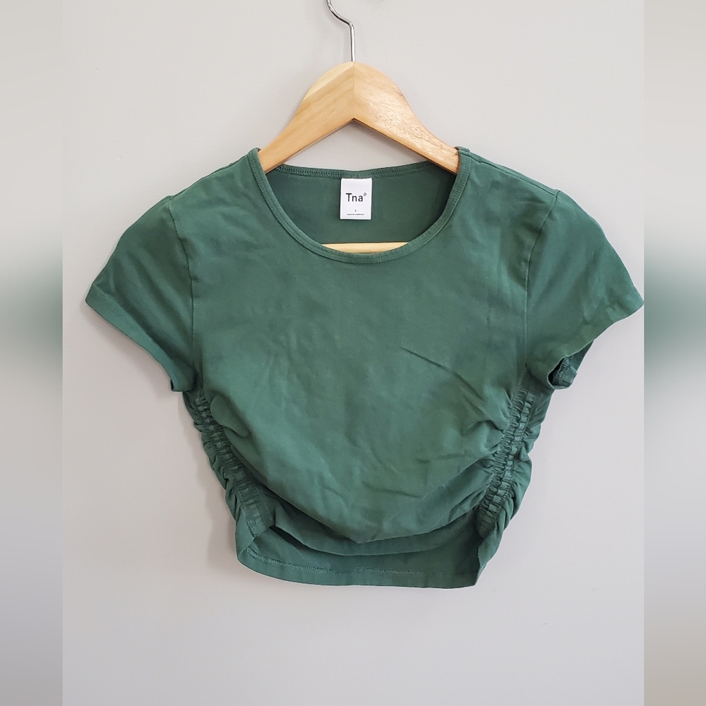 Aritzia TNA Forest Green Crop Top. womens small EUC